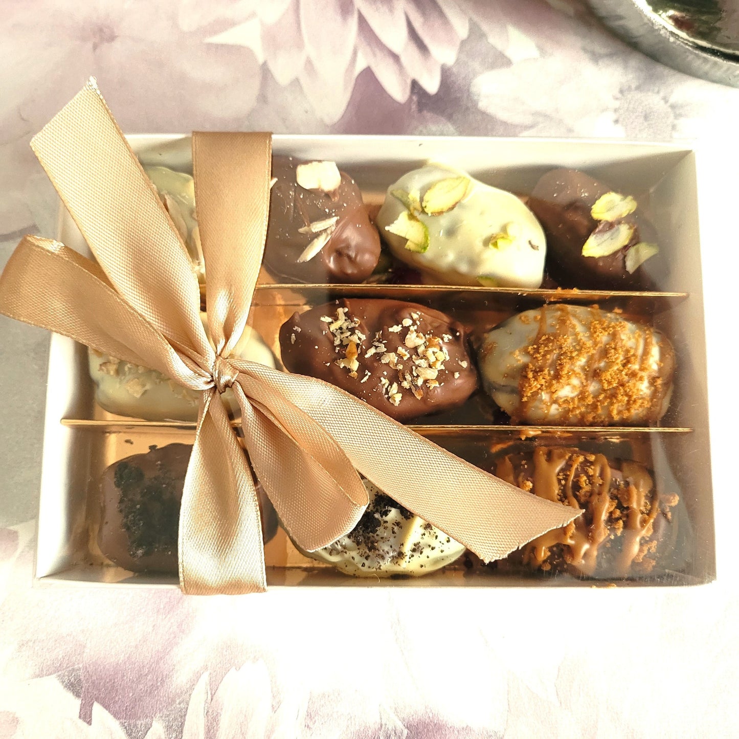 Chocolate Dates Filled With Nuts - Ramadan Eid Iftar Gift Box